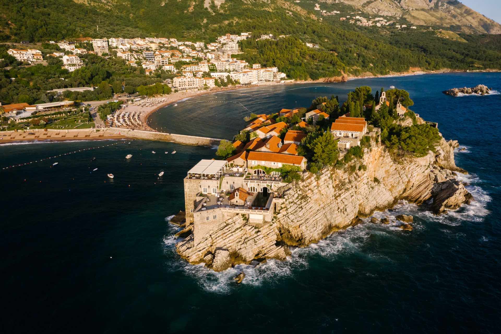image of the coast of Montenegro